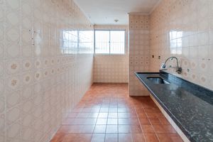 Image 15 - 888420