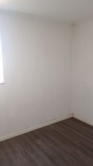 Image 13 - 888420