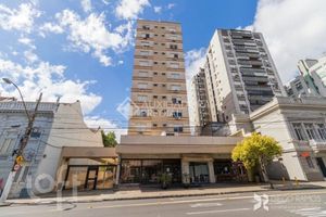Image 19 - 888422