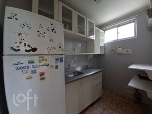 Image 9 - 888422