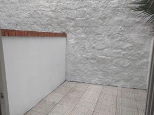 Image 17 - 888425