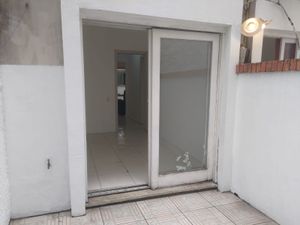 Image 16 - 888425