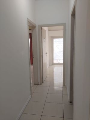 Image 20 - 888425