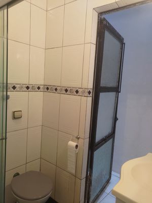 Image 12 - 888425