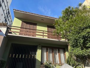 Image 9 - 888426