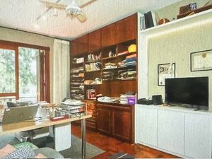 Image 6 - 888426