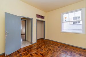 Image 17 - 888427