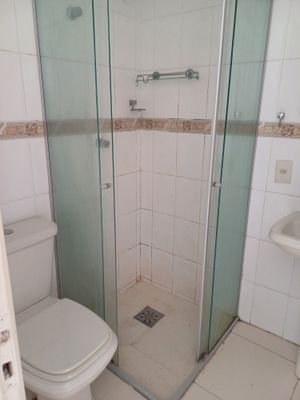 Image 9 - 888479