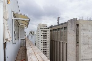 Image 34 - 888498