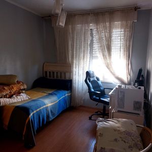 Image 15 - 888515