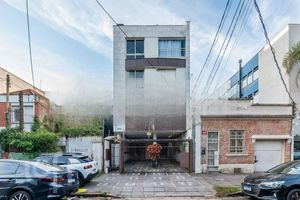 Image 15 - 888517