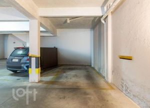 Image 14 - 888517