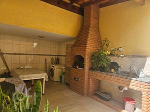 Image 15 - 888525