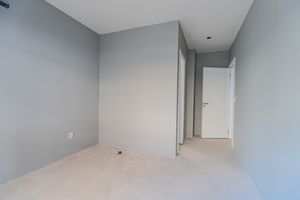 Image 20 - 888526