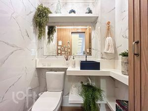 Image 9 - 888528