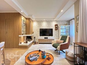 Image 15 - 888528