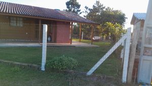 Image 12 - 888543