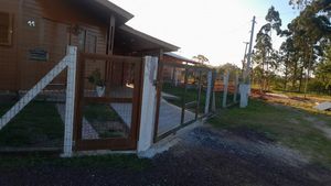 Image 7 - 888543