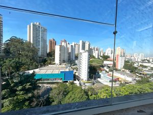Image 19 - 888544