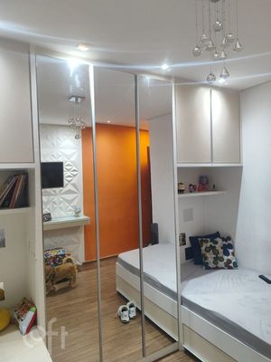 Image 9 - 888546