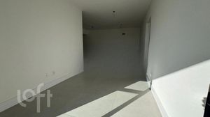 Image 3 - 888559
