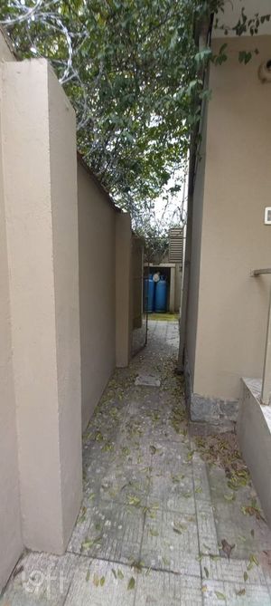 Image 27 - 888562