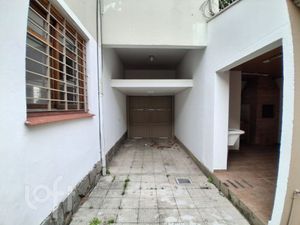 Image 25 - 888562