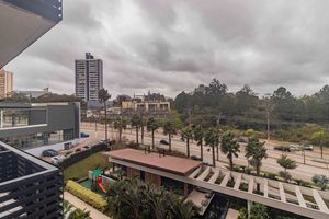 Image 3 - 888575
