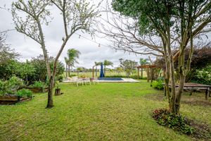 Image 60 - 888578
