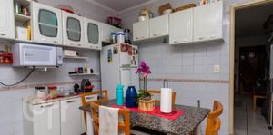 Image 6 - 888579