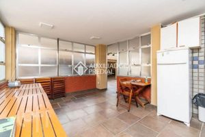 Image 9 - 888585