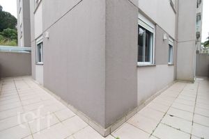 Image 5 - 888589