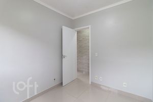 Image 10 - 888589