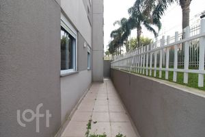 Image 25 - 888589