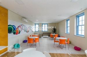 Image 9 - 888589