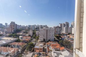 Image 40 - 888595