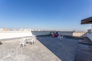 Image 50 - 888595