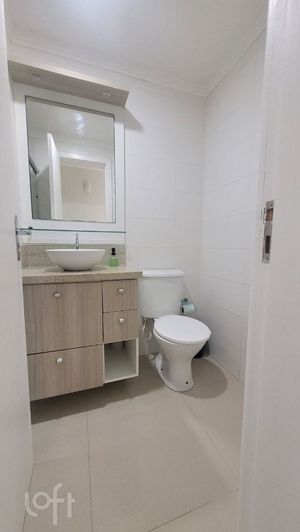 Image 19 - 888600