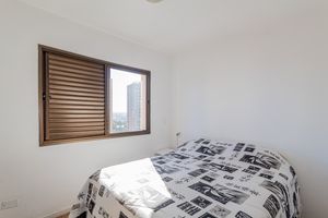 Image 9 - 888607