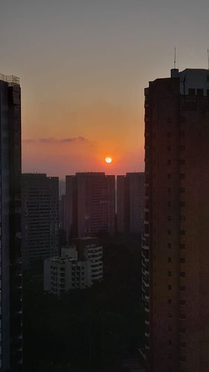 Image 11 - 888607