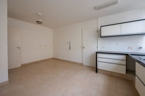 Image 19 - 888609