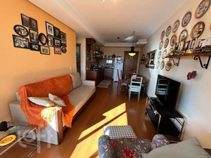 Image 9 - 888613