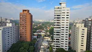 Image 5 - 888621