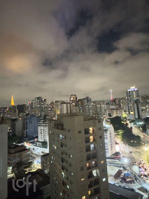 Image 3 - 888626