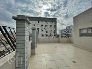 Image 17 - 888629