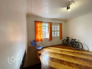 Image 11 - 888629