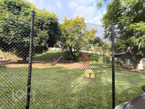 Image 17 - 888632