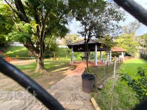 Image 16 - 888632