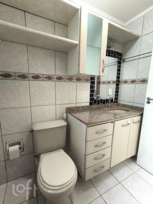 Image 11 - 888632