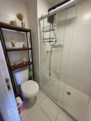 Image 9 - 888636